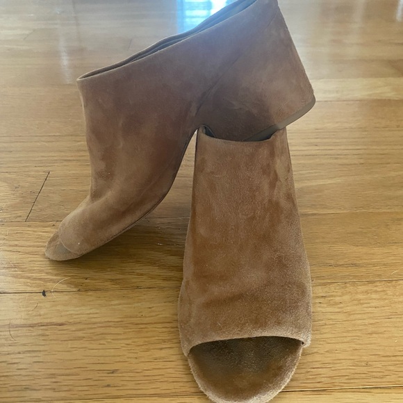 Vince Tan Suede Mules - Picture 2 of 5